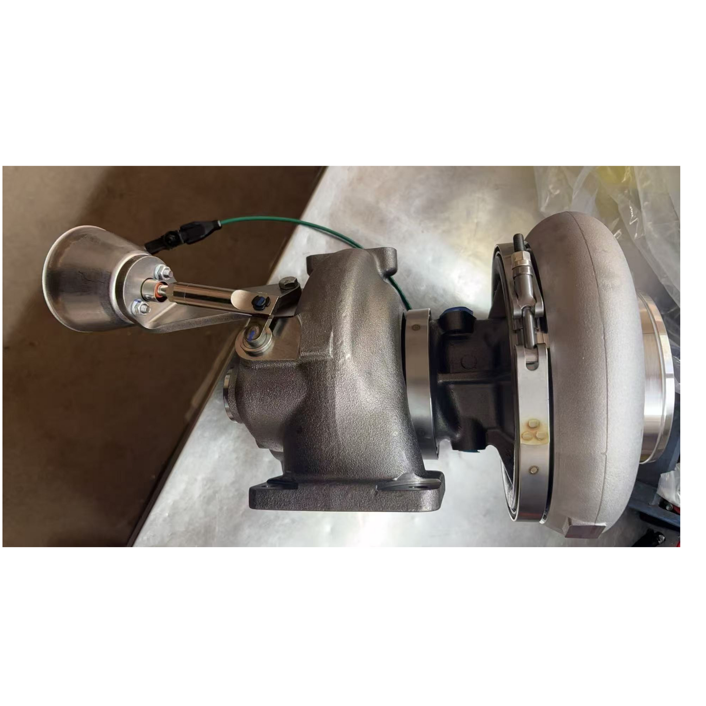 Turbo Charger w/ Valve for 2015-2018 Freightliner Cascadia Detroit DD15 14.8L | Replaces 4720901480