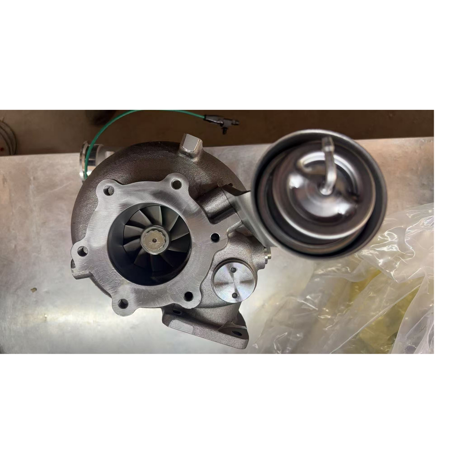 Turbo Charger w/ Valve for 2015-2018 Freightliner Cascadia Detroit DD15 14.8L | Replaces 4720901480