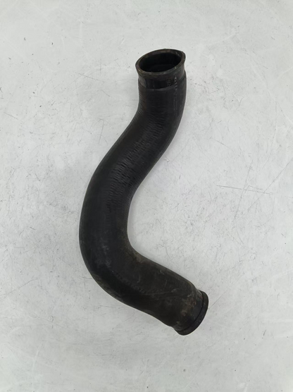 05-32501-000 Upper Radiator Coolant Hose for Freightliner DD15 DD16 NGC