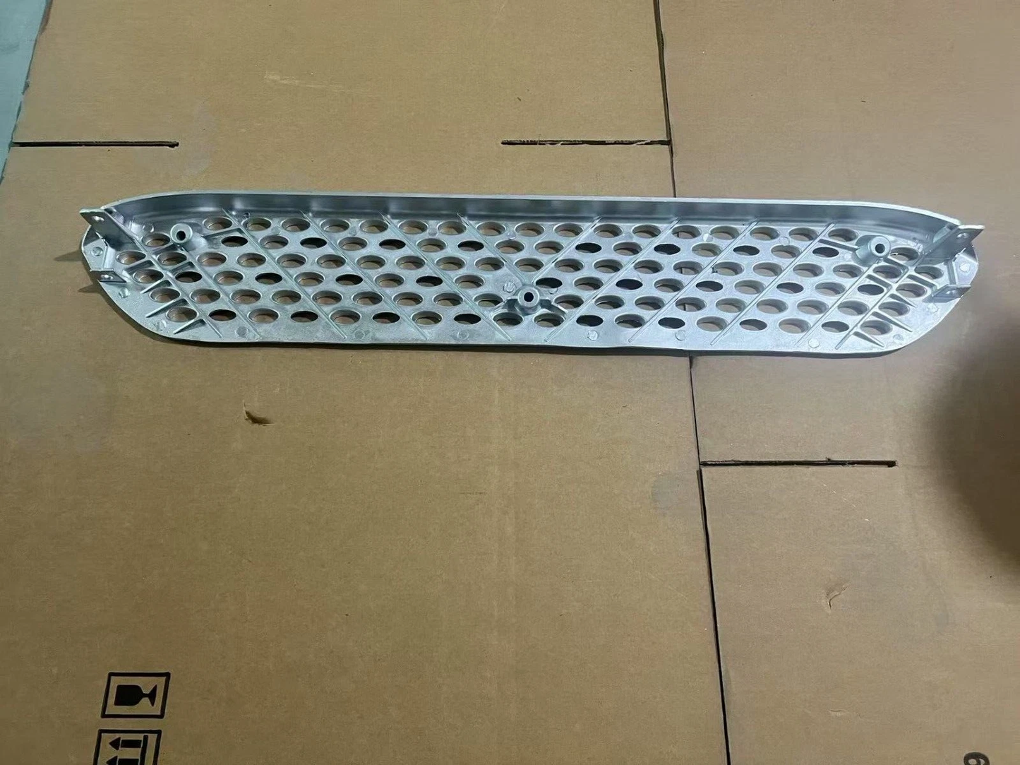 Front Fairing Step - Lower Step Plate for Peterbilt 579 2022 2023 2024+ Semi Trucks